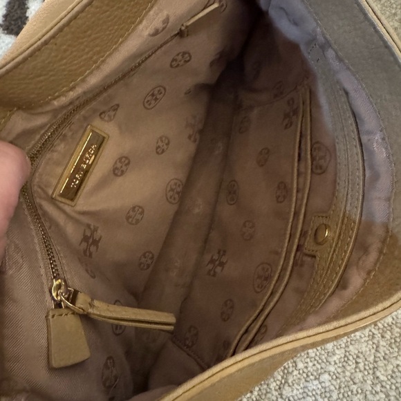 Tory Burch Harper Striped Messenger bag - Picture 12 of 16